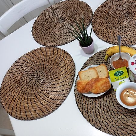 Hotel Elisabeth House Roletto Zewnętrze zdjęcie