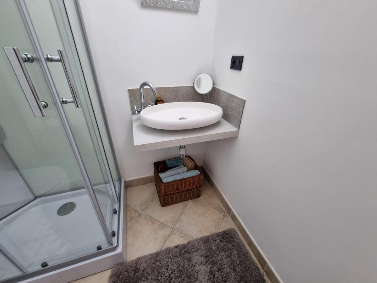 Hotel Elisabeth House Roletto Zewnętrze zdjęcie